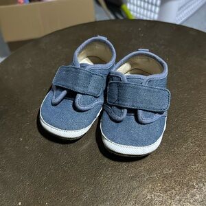 Robeez 18-24 Blue Shoes Boys